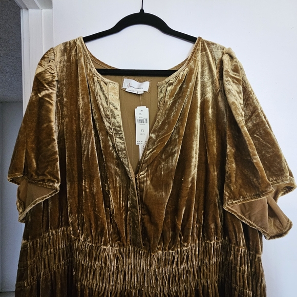*pockets* Anthro Gold Maxi velvet dress w/POCKETS!! - Picture 2 of 3